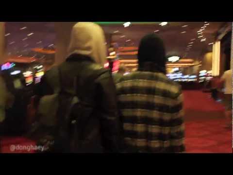 [FANCAM] 111126 BEAST 2JUN going back MGM GRAND Las Vegas