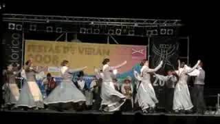 Galician traditional folk dance: Muiñeira de Quiroga