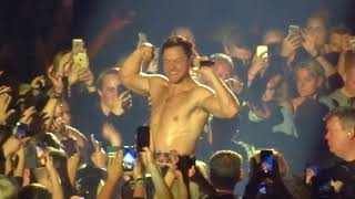 Imagine Dragons - I Bet My Life Acoustic (Live in Gelredome Arnhem)