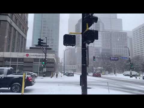 First Snow of the Season in Downtown Minneapolis November 2022 4K