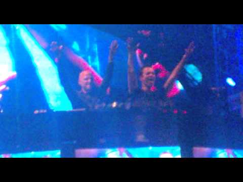 Sander van Doorn b2b Marco V @ Electrocity V 14.08.2010 4/6