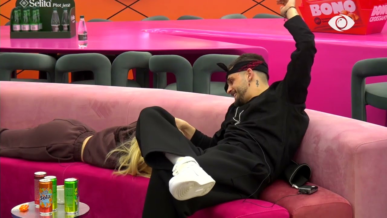 Po më gudulis/ Gimbo-Selinës: Vdeksha unë për ty