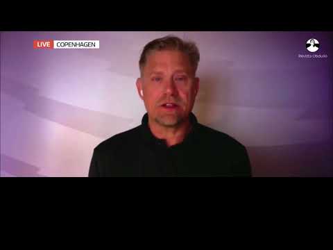 Peter Schmeichel y la obligación de la UEFA a continuar el partido