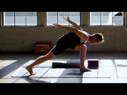 10min. Power Yoga "Cardio" with Travis
