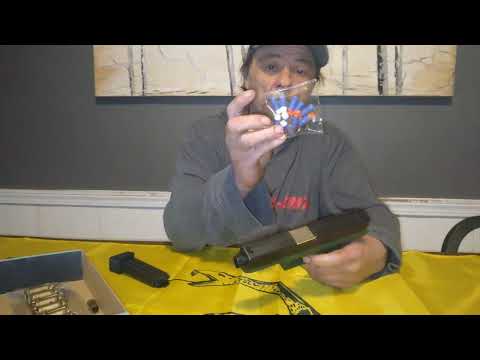 Glock shell ejecting foam dart pistol review