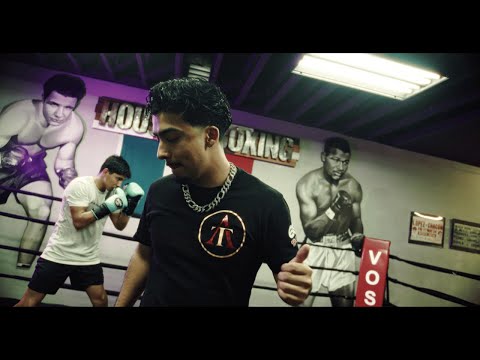 Con Todo Menos Miedo - Ezra Martinez(Official Video)