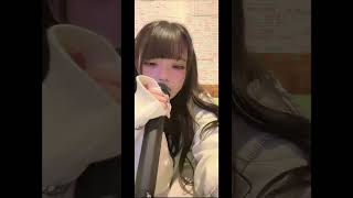 歌より下半身が気になる笑