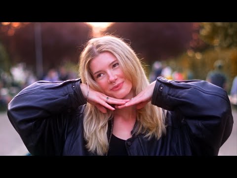 POPLOVSONG25 (basic bitxh parody tribute) [OFFICIAL VISUALIZER]