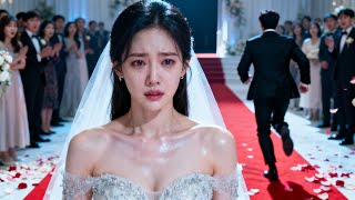 Hij vluchtte van de bruiloft naar zijn eerste liefde, ik scheidde en liet hem vol spijt!