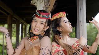Download lagu Intan Aishwara Feat Tria Ramayanti -  'Biduan Karungut'  M/V Teaser mp3