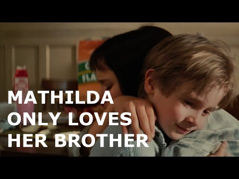 Mathilda's dysfunctional family - Léon: The Professional (1994)