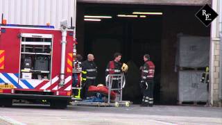 preview picture of video 'Twee doden bij bedrijfsongeval Industrieweg Waalwijk'