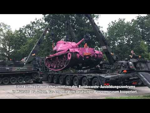 Pink Panzer in Delmenhorst - die Verladung