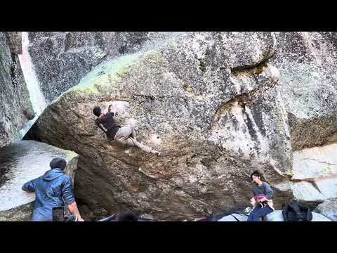 Demon on a Leash Stand V9/10 - Tahoe Bouldering