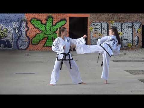 Ibo matsogi (two-step sparring) - niunja so sonkal kaunde yop taerigi + kaunde yopcha jirugi