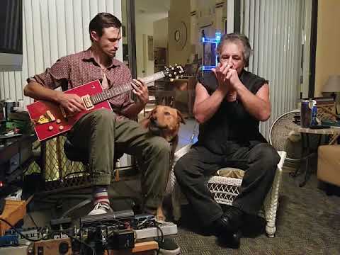 Bo Diddley's First Signature Gretsch - Charlie Tona playing blues harp with Wes Walker.