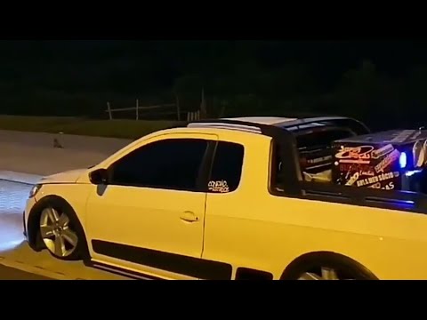 saveiro Cross tocando funk  ( mc gw - toma vagabund@ ) SAVEIRO BRASIL