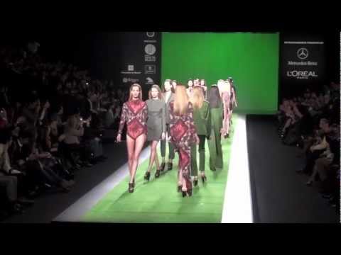 MARTIN LAMOTHE O/I 2012-13. Carrusel del desfile