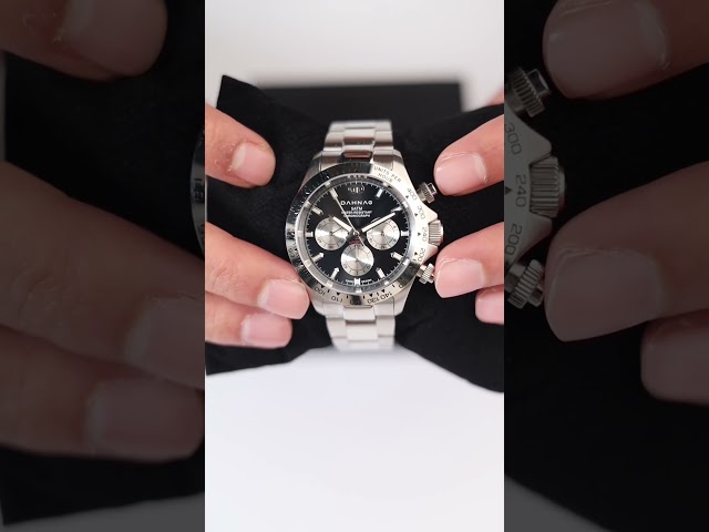 51 ساعة دهنج كرونوغراف (أسود × فضي)