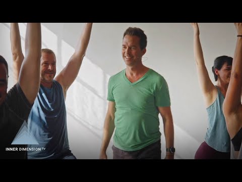 Power Yoga  "Break on Through" ( 45 Min. ) with Travis