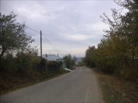 Să fii turist la tine-n sat