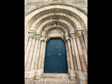 (Igreja Românica de) Igreja Românica São Martinho de Cedofeita por EdgarTxr Porto www.yeaptours.com