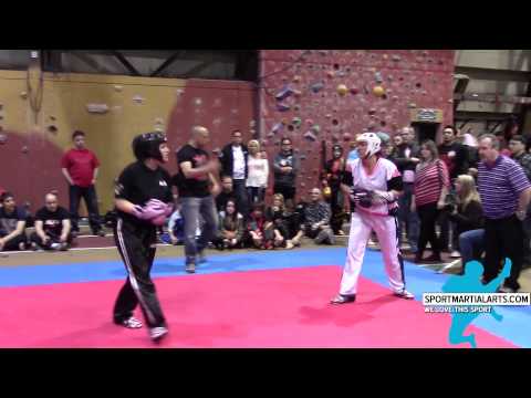 Amelie Chantelain vs Nicole Pelland - Women's Sparring - Quebec Open 2015