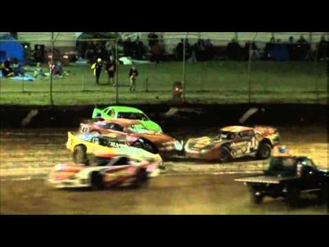 Super Sedans - Everyone Checks Up in Turn 3