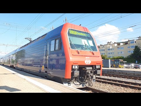 Vertrek SOB S40 naar Einsiedeln & SBB S25 richting Ziegelbrücke op station Pfäffikon SZ [29-7-2021]
