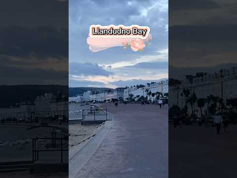 Llandudno Bay #shahidaparveen #shahidaparveenshorts #shorts #travel #travelshorts #shortsviral #fun