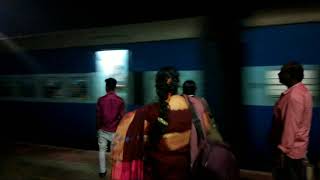 preview picture of video '16338 HA Express Ernakulam to Okha'