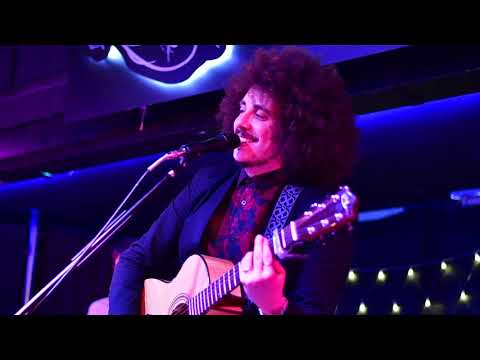 Leonardo Angelucci - Capovolto LIVE @ L'Asino che vola 12/01/20