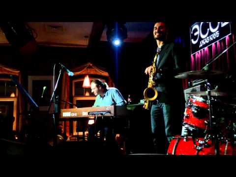 Jerry Z Organ Trio - Watermelone man (Esse Jazz Club,Moscow,Russia)