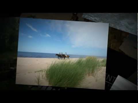 Horseback Riding on the whitesand beaches of Slitere National Park