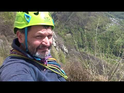 Arrampicata. Torre delle Giavine o Torre di Boccioleto - Via Normale