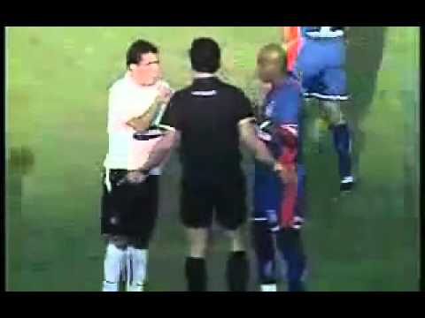Corinthians 0 x 2 São Caetano pelo Brasileirão 2005