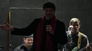 Ronnie McDowell sings &#39;Watching Girls Go By&#39; Pennsylvania Feb 2016