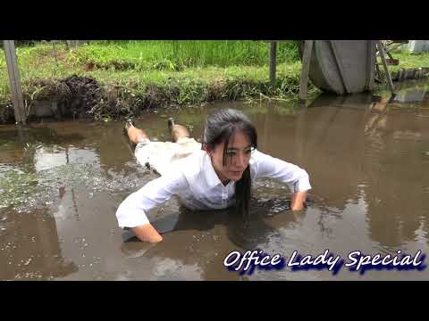 MESSY:Playing with mud in a fallow rice field