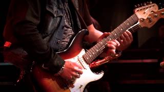 Warren Haynes with Brad Whitford + Joe Bonamassa -- Guitar Center's King of the Blues 2011