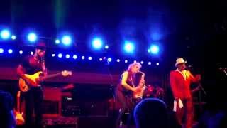 Cold Sweat - Mindi Abair and The Boneshakers (Smooth Jazz Family)