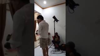 Download lagu Foto Keluarga Cuma Di Rumah | foto dokumentasi | #photoshoot  #fotografer #behindthescenes mp3