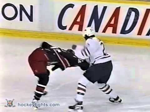 Jody Shelley vs Georges Laraque