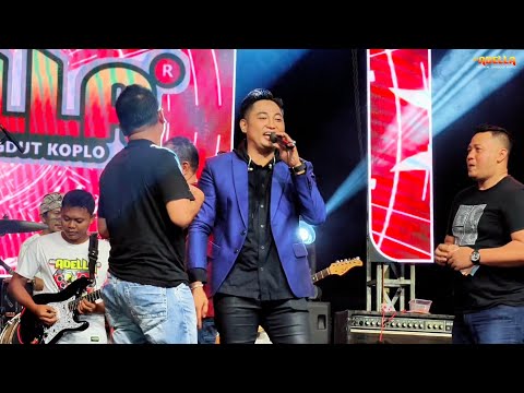 SAPU TANGAN MERAH - IRWAN D'ACADEMY - ADELLA LIVE KEDUNGKANDANG MALANG