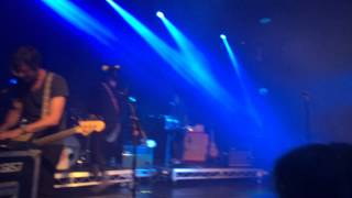 Switchfoot live in Melbourne let it out