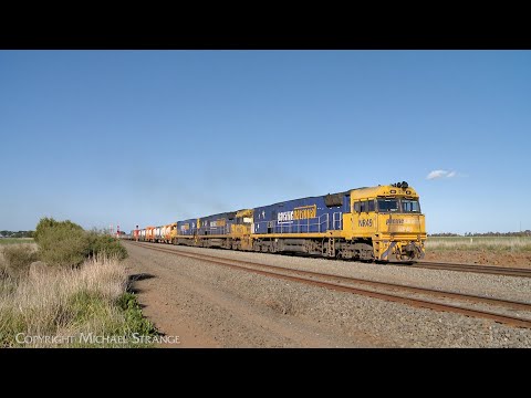 1MP2 Pacific National Steel Train Crosses 7XM4 At Gheringhap Loop (24/8/2025) - PoathTV Railways