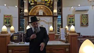 מדוע יש מחלוקת על הסבה בשתיית ארבע כוסות? (הרב יצחק ישראלי) - התמונה מוצגת ישירות מתוך אתר האינטרנט יוטיוב. זכויות היוצרים בתמונה שייכות ליוצרה. קישור קרדיט למקור התוכן נמצא בתוך דף הסרטון