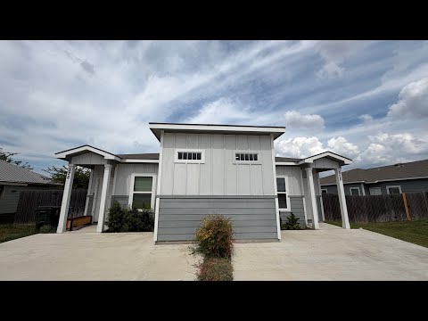Luxury 3/2 Duplex in Seguin, Texas property video