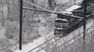 preview picture of video 'N&S Railroad from Chickies Rock, Pennsylvania'