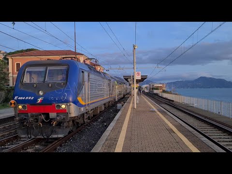 R 22860 Genova Nervi - Genova Voltri