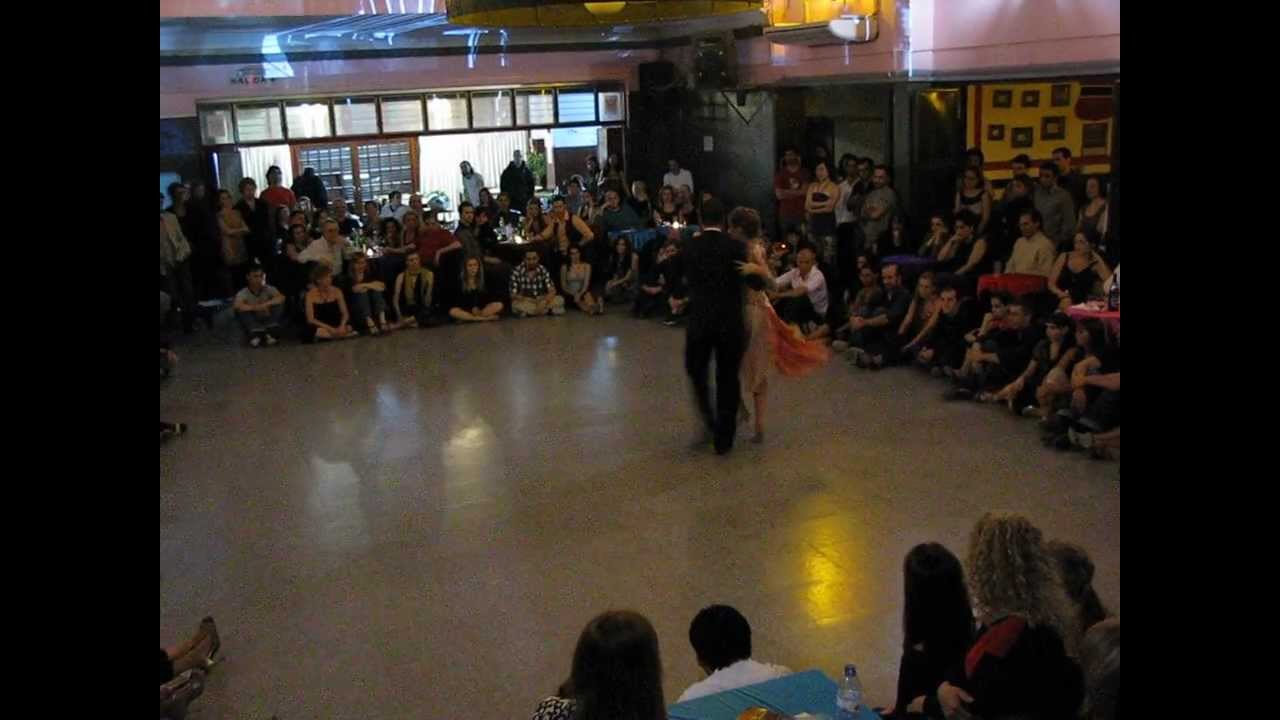 RODRIGO PALACIOS y AGUSTINA BERENSTEIN en ¡Viva la Pepa! milonga 1/4